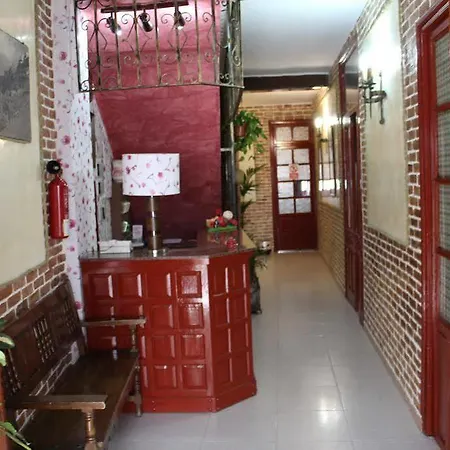 호스탈 도나 카르멘 *